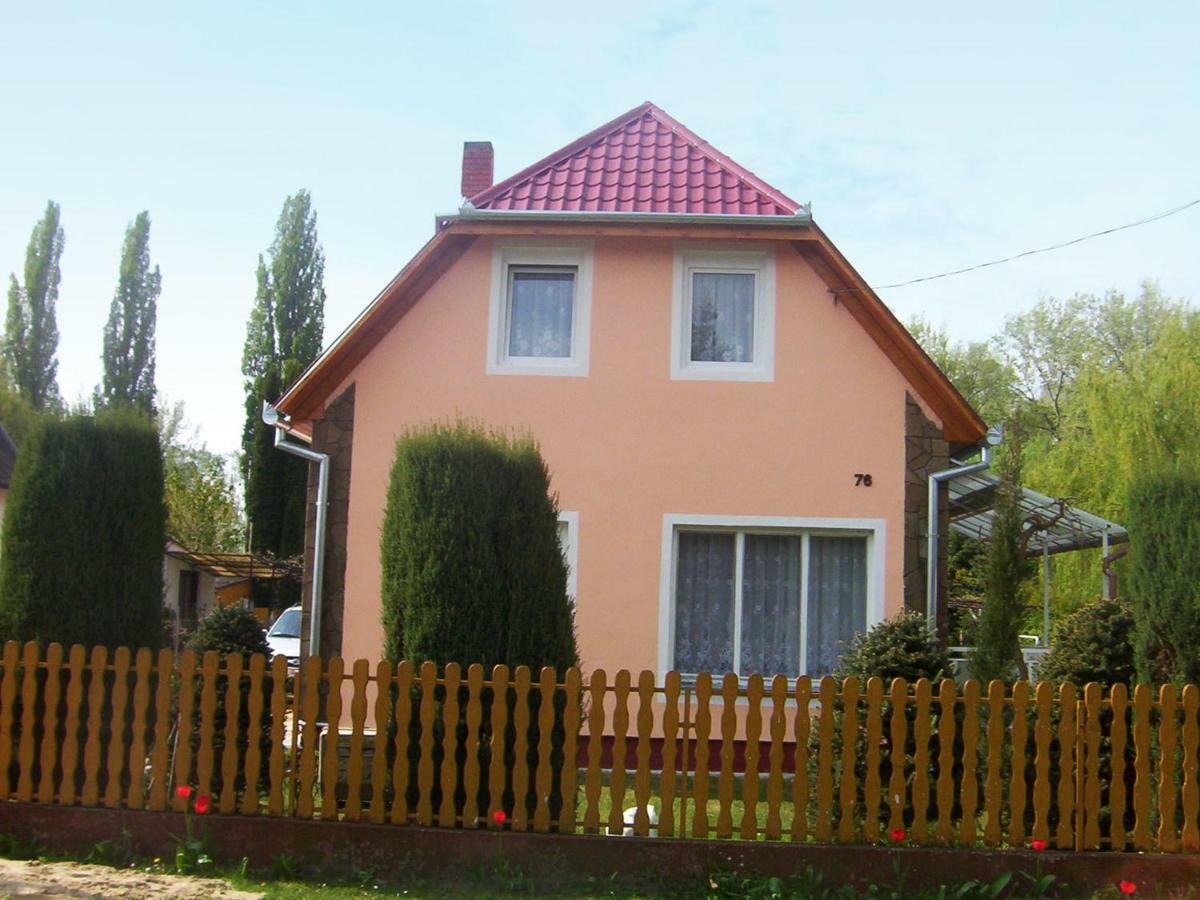Balatonkeresztúr Apartment In Balatonmariafuerdo 19249 מראה חיצוני תמונה